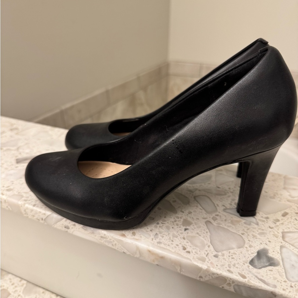Clarks black heels